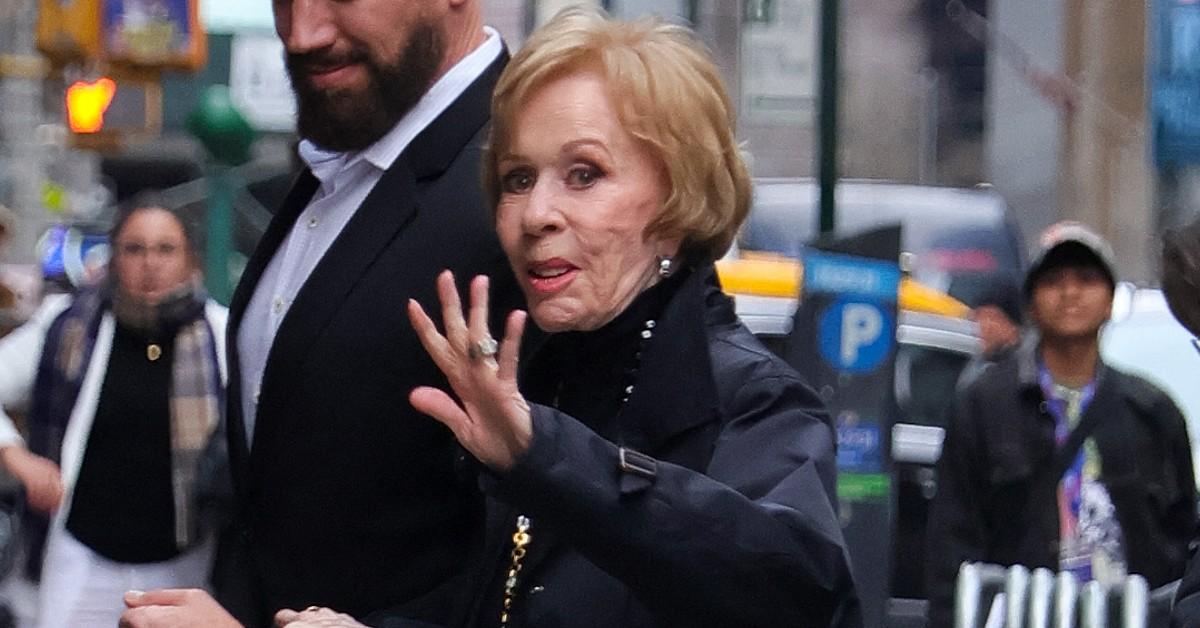 Carol Burnett's Daughter Accuses Comedian of Refusing to 'Get to Know Who I Am Today', Getting Shelved Despite Sobriety