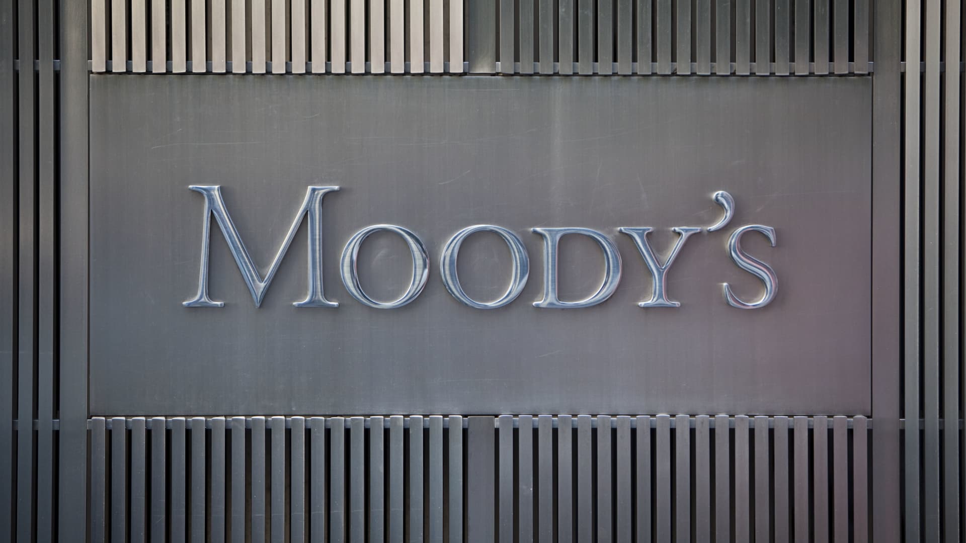 Former top lawyer Moody's pleads guilty in tax case