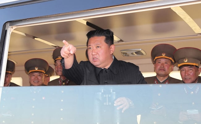 North Korea's Kim Jong Un oversees simulated 'nuclear counterattack'