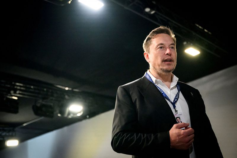 Tesla's shareholder wants to prevent Musk from avoiding Delaware's wage ruling