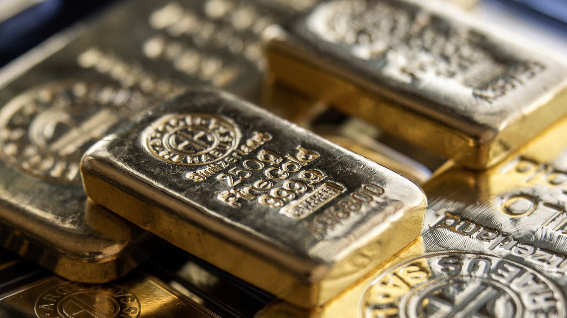 The biggest money managers are flocking to gold as inflation fears rise