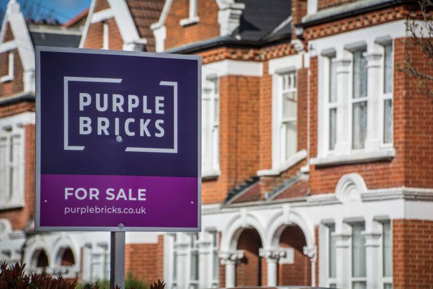 Homeowners can now sell their houses for nothing through Purplebricks as the online estate agent tries to claw back market share it lost over the past couple of chaotic years.