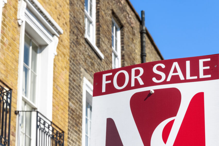 House prices rose at their fastest pace since 2007 to reach a record high last month, according to research by Britain’s biggest mortgage lender.