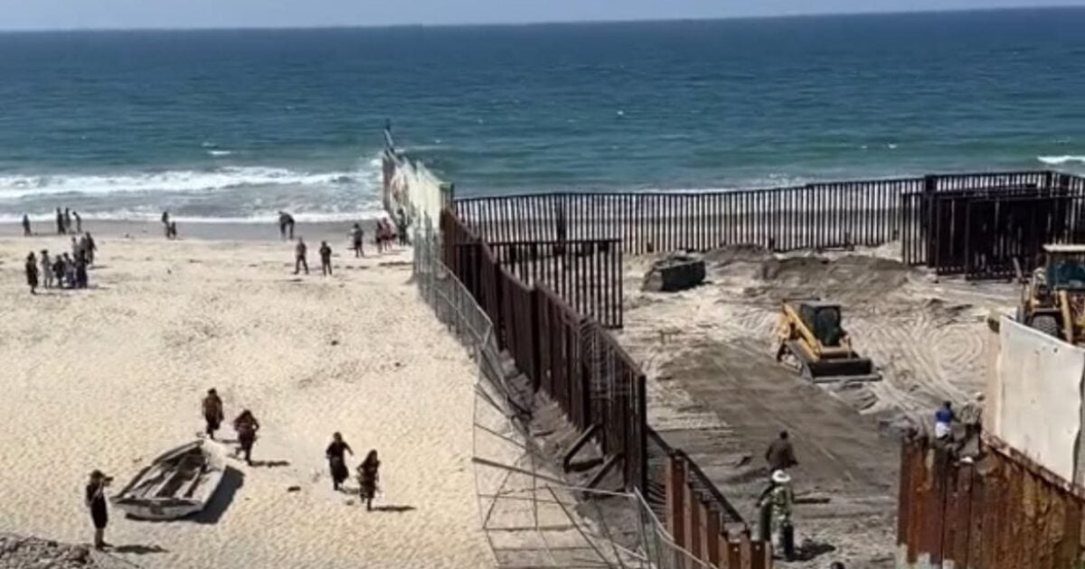 San Diego sector of the southern border has reached the top spot for illegal border crossings since the 1990s |  The Gateway expert