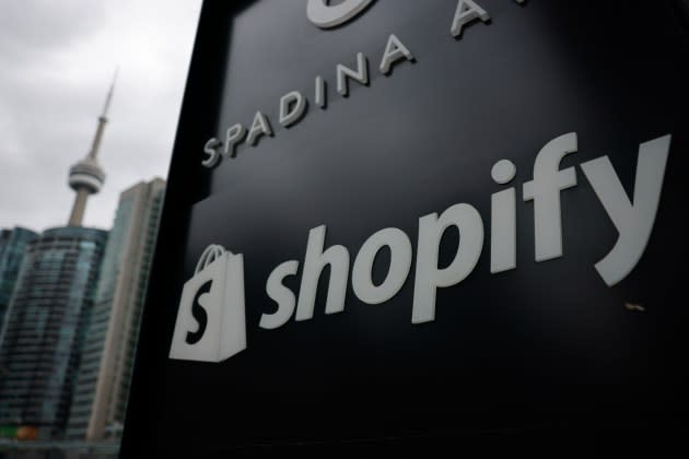 Shopify shares plummet after lower growth expectations for the second quarter