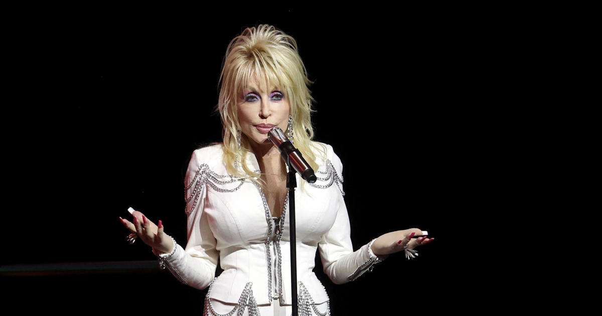 Dolly Parton is developing a Broadway musical based on her life story