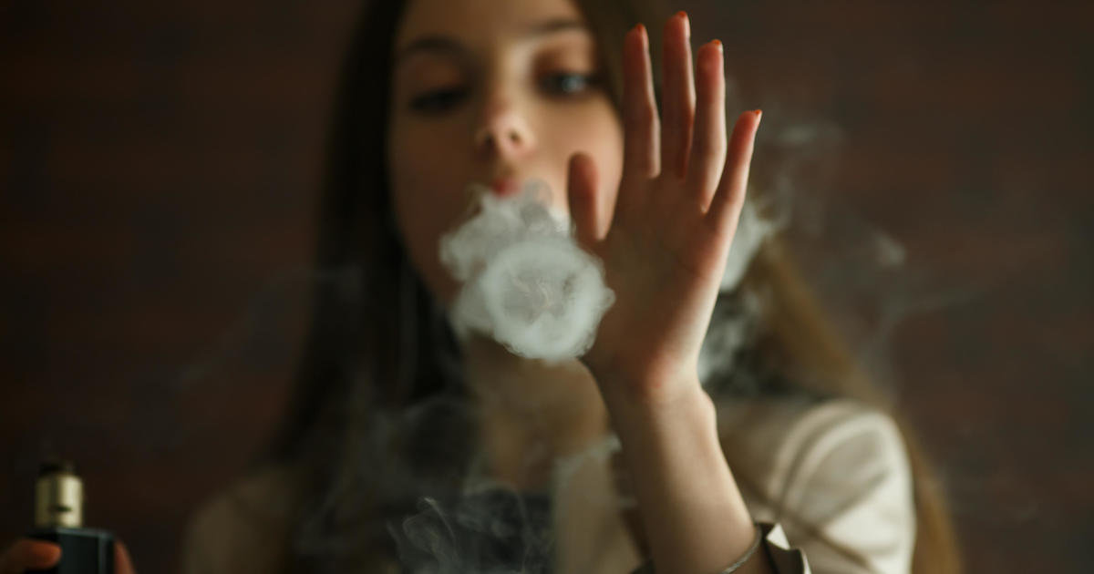 FDA gives green light to menthol-flavored e-cigarettes for the first time