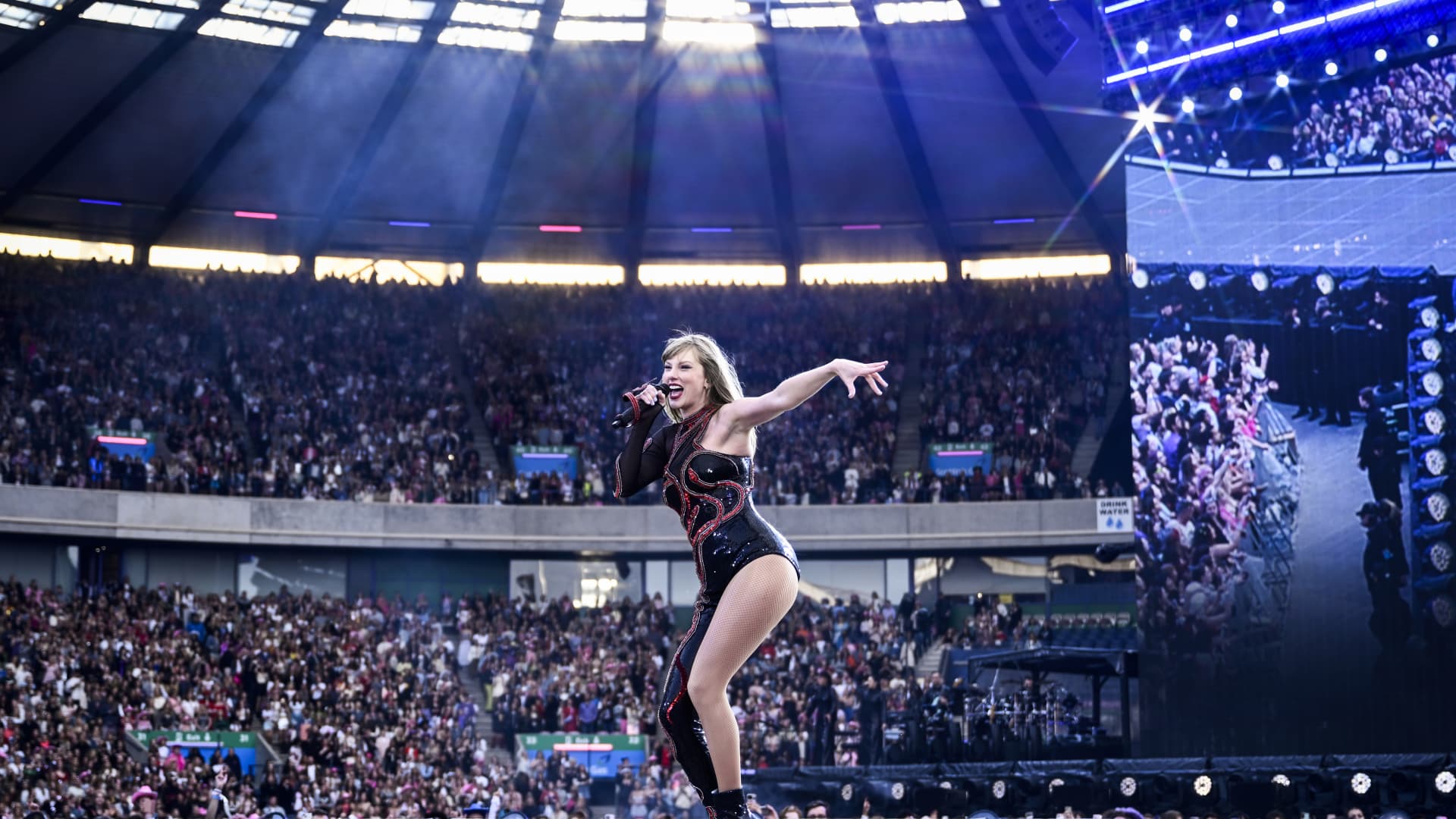 Taylor Swift Eras Tour shows measurements of earthquakes in Scotland
