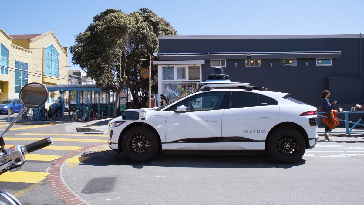 Waymo is opening up San Francisco's robotaxi service to everyone