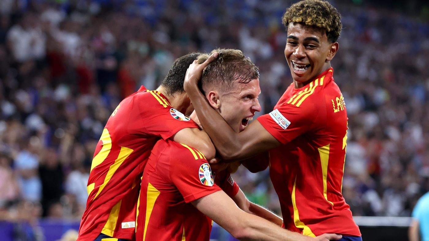 Euro 2024 final expert predictions: England vs Spain score tips, most likely goals, odds