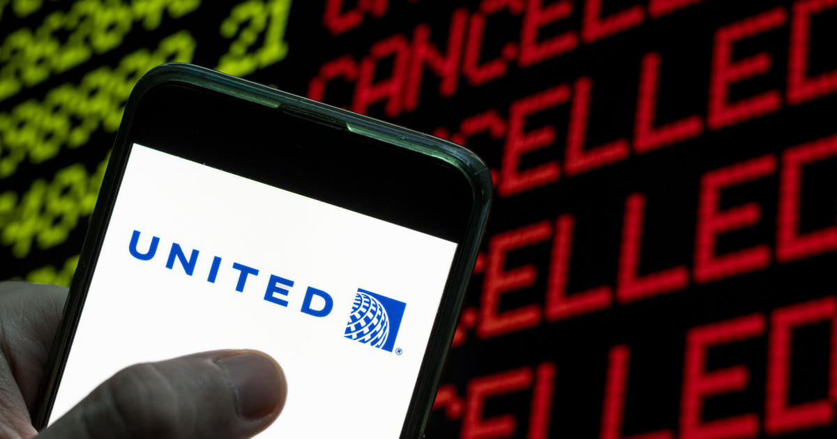 United Airlines Sends Customers Live Radar Maps During Weather Delays